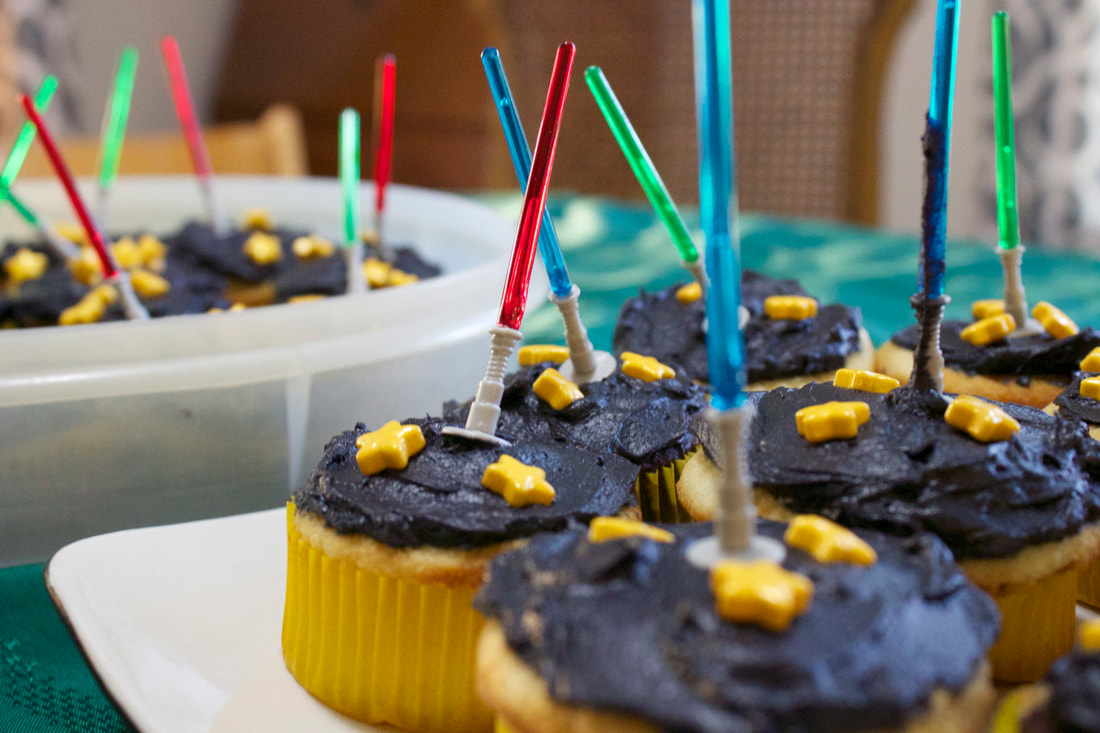 Cupcakes with Light Sabers for Star Wars Birthday Parties