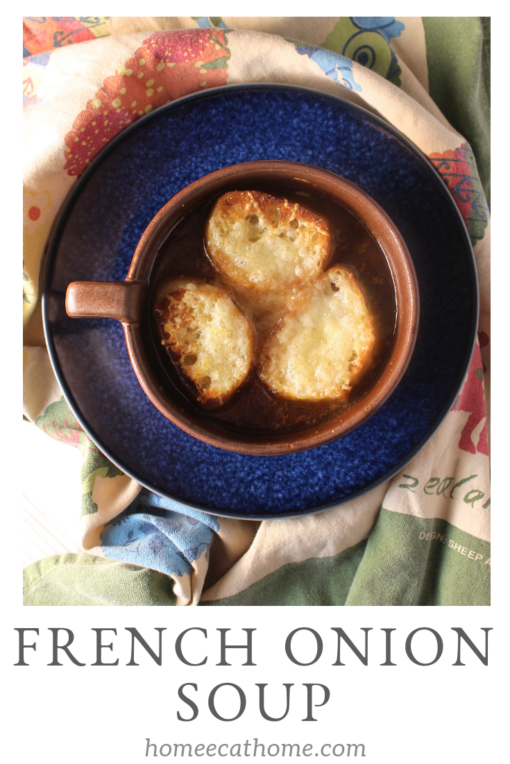 French onion soup is one of my favorite soups of all time with its brothy goodness, caramelized onions, and cheesy crusty bread. 
