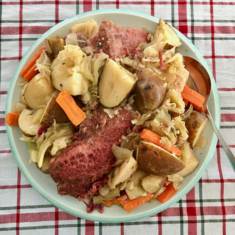 Easy Slow Cooker Corned Beef and Cabbage