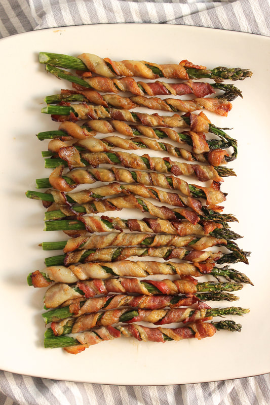 bacon wrapped asparagus overhead view