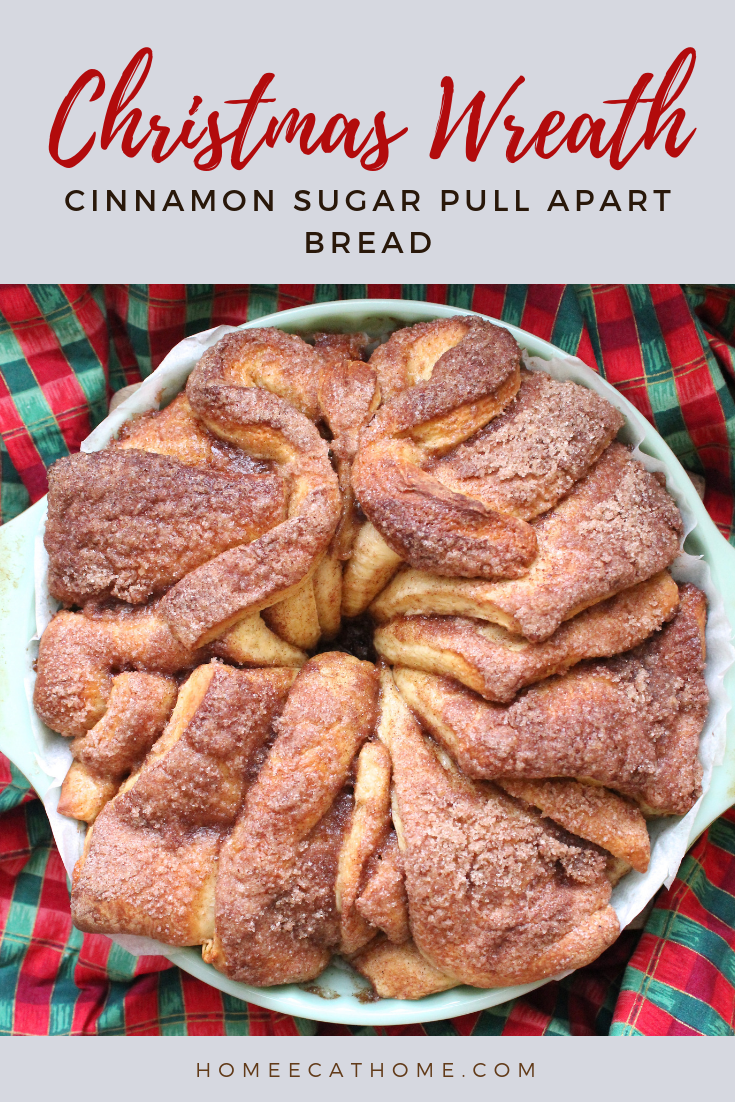 Christmas Wreath Cinnamon Sugar Pull Apart Bread adds a festive touch to your Christmas morning brunch.