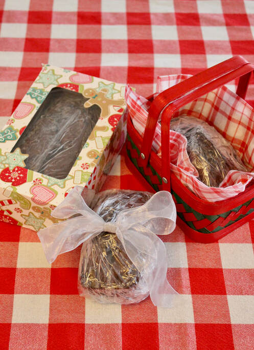 Packaging ideas for gifting mini bread loaves